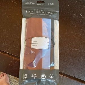 💚💚⛄️ 4/$10 Calabrum Reversable Face Masks